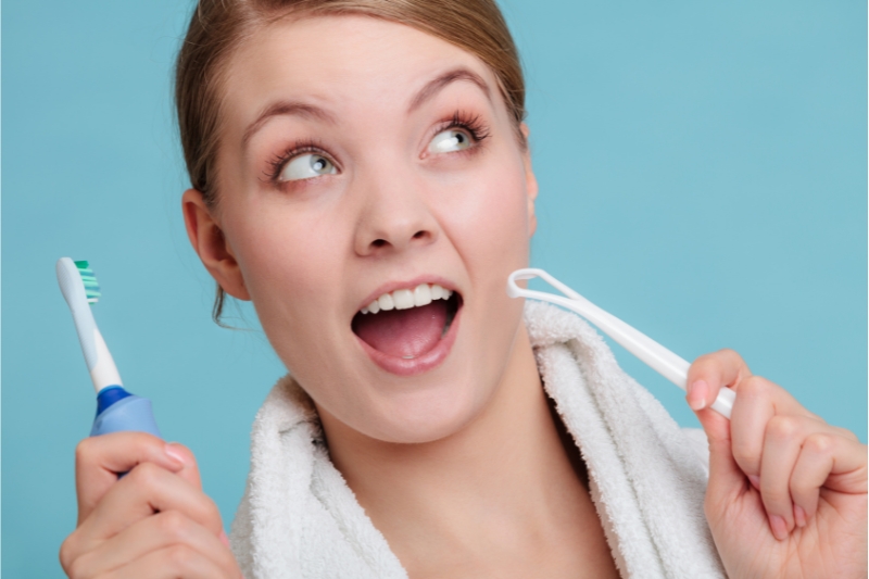 do-you-scrape-your-tongue-before-or-after-brushing